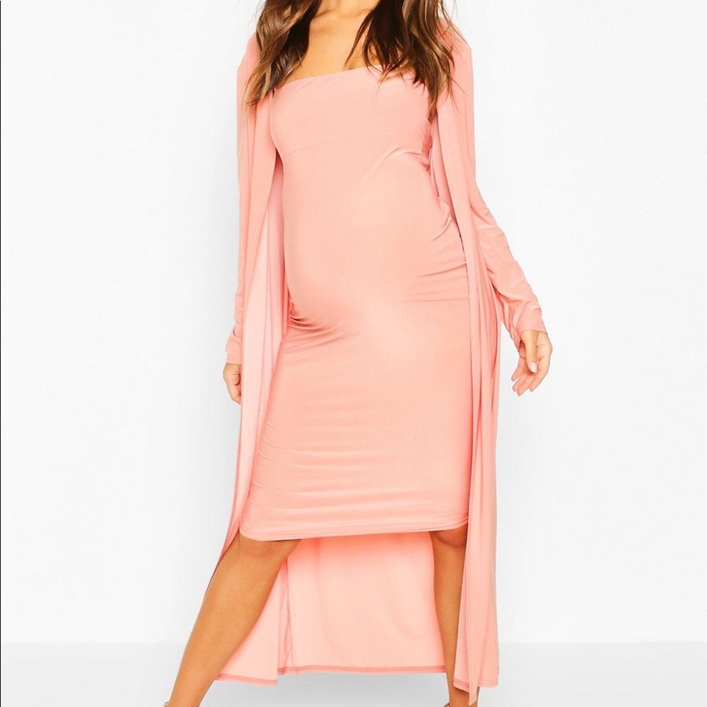 BOOHOO Maternity 2 piece set.